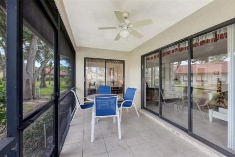 Villa ou maison à vendre à Sarasota, Floride: 2 chambres, 125.7 m2 № 2308302 - photo 18