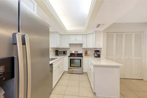 Villa ou maison à vendre à Sarasota, Floride: 2 chambres, 125.7 m2 № 2308302 - photo 7