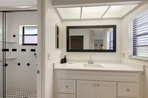 Villa ou maison à vendre à Sarasota, Floride: 2 chambres, 125.7 m2 № 2308302 - photo 29