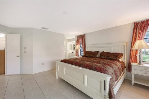 Villa ou maison à vendre à Sarasota, Floride: 2 chambres, 125.7 m2 № 2308302 - photo 25