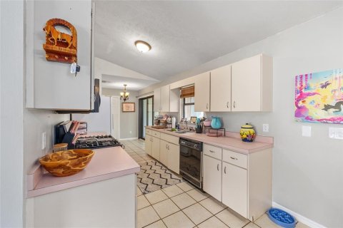House in Ocala, Florida 2 bedrooms, 103.31 sq.m. № 1866347 - photo 8
