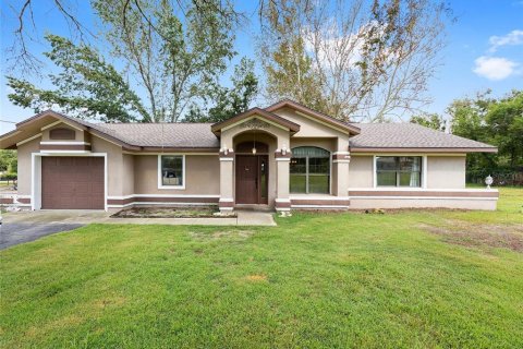House in Ocala, Florida 2 bedrooms, 103.31 sq.m. № 1866347 - photo 1