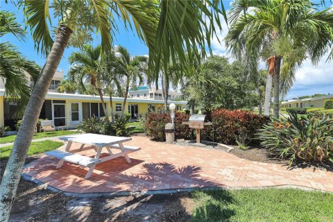 Condo in Sarasota, Florida, 1 bedroom  № 1841655 - photo 27