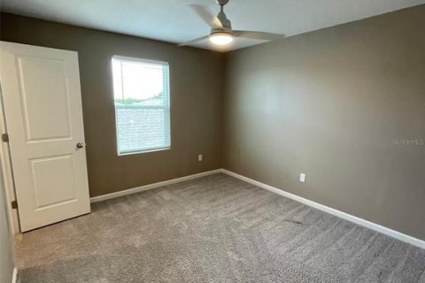 House in Ruskin, Florida 5 bedrooms, 251.02 sq.m. № 1268655 - photo 9