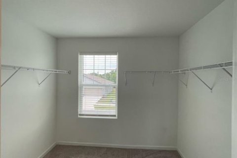 House in Ruskin, Florida 5 bedrooms, 251.02 sq.m. № 1268655 - photo 16