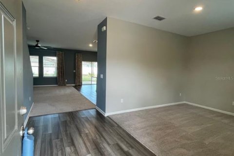 House in Ruskin, Florida 5 bedrooms, 251.02 sq.m. № 1268655 - photo 3