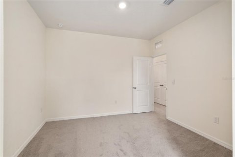 Townhouse in Newberry, Florida 3 bedrooms, 157 sq.m. № 1557851 - photo 25