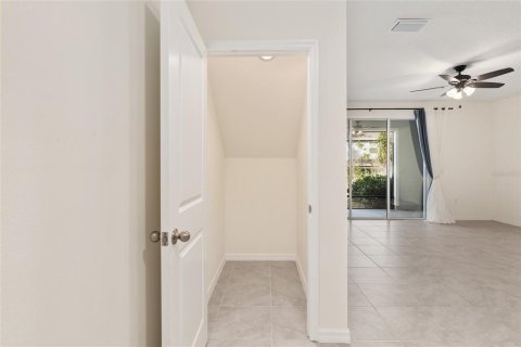 Townhouse in Newberry, Florida 3 bedrooms, 157 sq.m. № 1557851 - photo 12