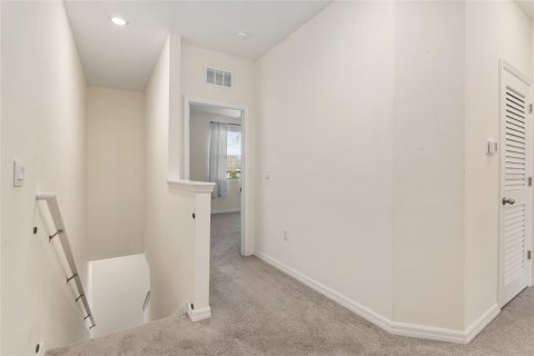 Townhouse in Newberry, Florida 3 bedrooms, 157 sq.m. № 1557851 - photo 19