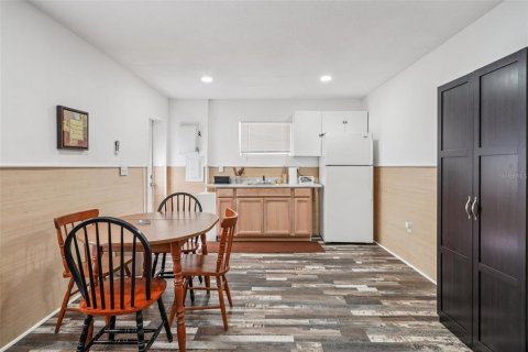 Casa en venta en Ocklawaha, Florida, 2 dormitorios, 100.33 m2 № 1885477 - foto 27