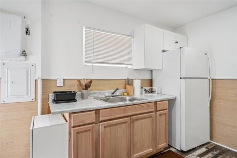 Casa en venta en Ocklawaha, Florida, 2 dormitorios, 100.33 m2 № 1885477 - foto 28