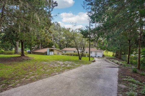 Casa en venta en Ocklawaha, Florida, 2 dormitorios, 100.33 m2 № 1885477 - foto 1
