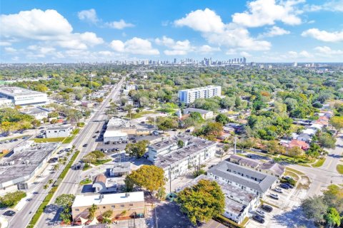 Condo in North Miami, Florida, 1 bedroom  № 2020821 - photo 29