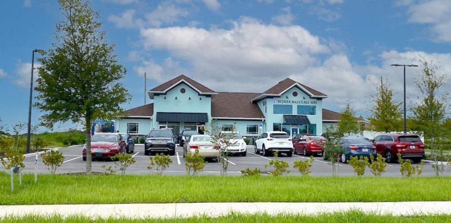 Propiedad comercial en Summerfield, Florida 278.71 m2 № 1321917