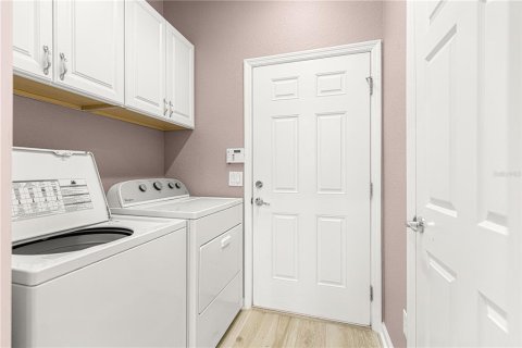 House in Ocala, Florida 3 bedrooms, 161.28 sq.m. № 2106577 - photo 25