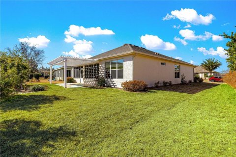 House in Ocala, Florida 3 bedrooms, 161.28 sq.m. № 2106577 - photo 3