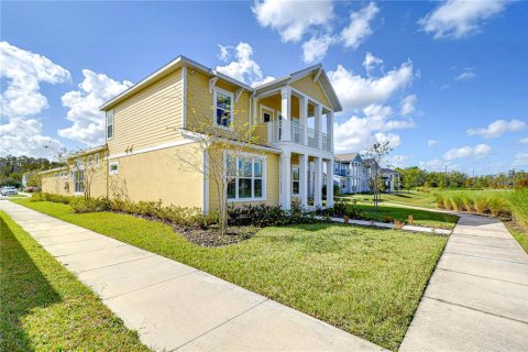 Casa en venta en Land O' Lakes, Florida, 5 dormitorios, 271.37 m2 № 1560081 - foto 3