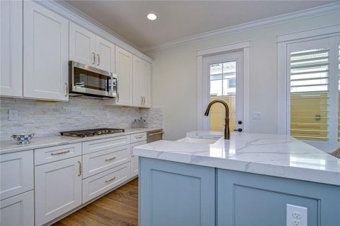 Casa en venta en Land O' Lakes, Florida, 5 dormitorios, 271.37 m2 № 1560081 - foto 30