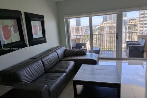 Condominio en alquiler en Hallandale Beach, Florida, 1 dormitorio, 80.82 m2 № 1794423 - foto 6