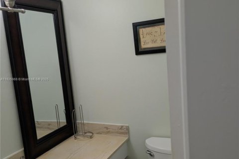 Condominio en alquiler en Hallandale Beach, Florida, 1 dormitorio, 80.82 m2 № 1794423 - foto 16