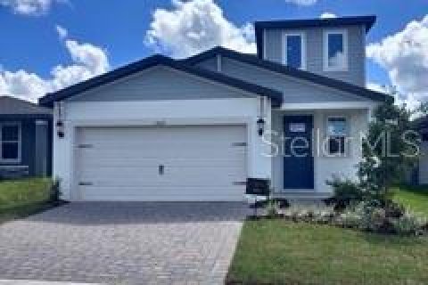 House in Zephyrhills, Florida 4 bedrooms, 201.41 sq.m. № 2378155 - photo 3
