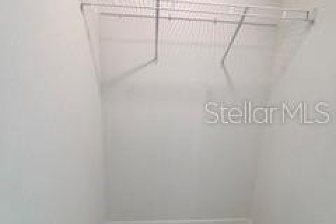 House in Zephyrhills, Florida 4 bedrooms, 201.41 sq.m. № 2378155 - photo 18