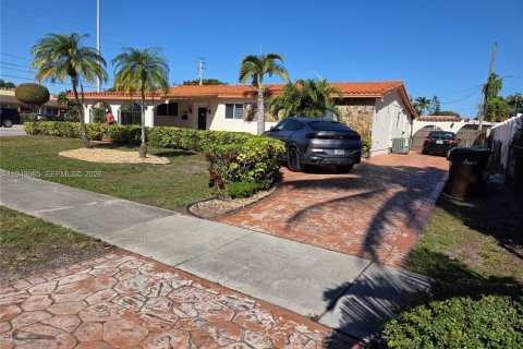 Дом в Хайалиа, Флорида 3 спальни, 226.68м2 № 2005197