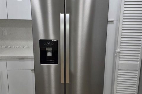 Снять в аренду виллу или дом в Хайалиа, Флорида 3 спальни, 226.68м2, № 2005197 - фото 15