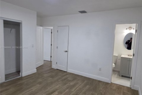 Снять в аренду виллу или дом в Хайалиа, Флорида 3 спальни, 226.68м2, № 2005197 - фото 26