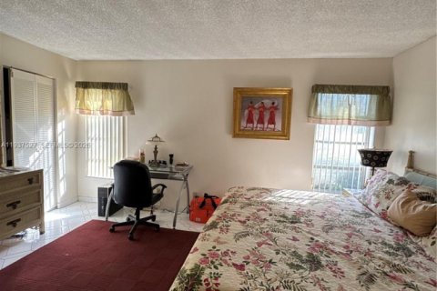 Copropriété à vendre à Lauderhill, Floride: 1 chambre, 91.14 m2 № 1995355 - photo 25