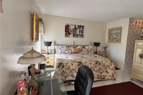 Copropriété à vendre à Lauderhill, Floride: 1 chambre, 91.14 m2 № 1995355 - photo 12