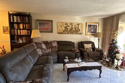 Copropriété à vendre à Lauderhill, Floride: 1 chambre, 91.14 m2 № 1995355 - photo 18