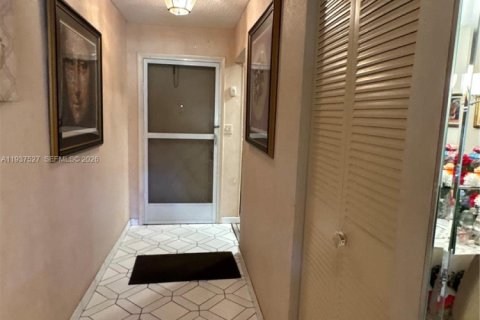 Copropriété à vendre à Lauderhill, Floride: 1 chambre, 91.14 m2 № 1995355 - photo 5