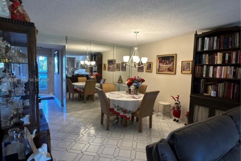 Copropriété à vendre à Lauderhill, Floride: 1 chambre, 91.14 m2 № 1995355 - photo 16