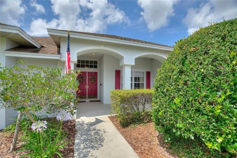 House in Lakeland, Florida 4 bedrooms, 285.02 sq.m. № 2148615 - photo 3