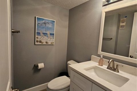 Copropriété à vendre à Gulfport, Floride: 1 chambre, 108.7 m2 № 2151753 - photo 11