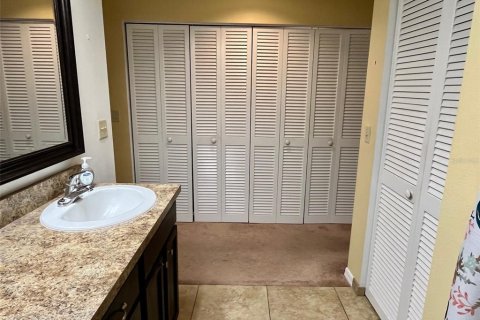 Condo in Bradenton, Florida, 2 bedrooms  № 1524047 - photo 19