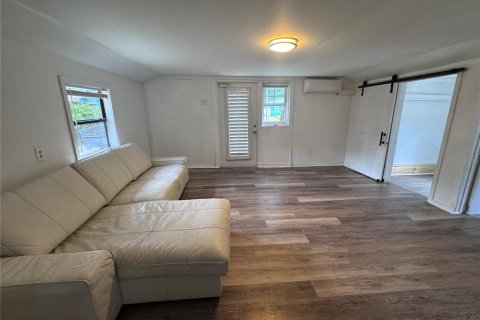 House in Bradenton, Florida 4 bedrooms, 92.9 sq.m. № 2216961 - photo 7