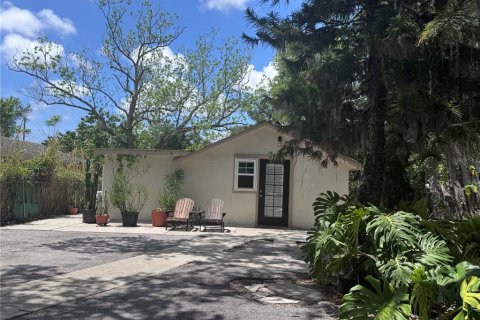 House in Bradenton, Florida 4 bedrooms, 92.9 sq.m. № 2216961 - photo 2