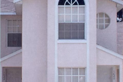Adosado en venta en Kissimmee, Florida, 3 dormitorios, 128.21 m2 № 2146688 - foto 2