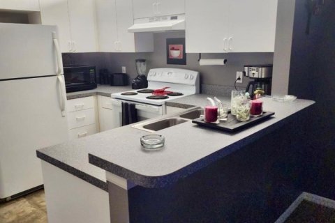 Adosado en venta en Kissimmee, Florida, 3 dormitorios, 128.21 m2 № 2146688 - foto 16