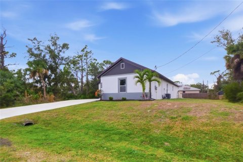 Villa ou maison à vendre à North Port, Floride: 3 chambres, 156.17 m2 № 2211507 - photo 3