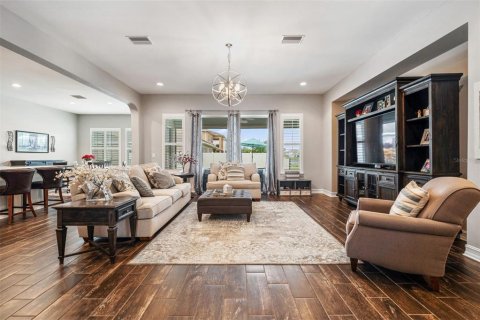 House in Lutz, Florida 4 bedrooms, 353.21 sq.m. № 1894594 - photo 6