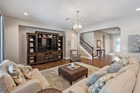 House in Lutz, Florida 4 bedrooms, 353.21 sq.m. № 1894594 - photo 11