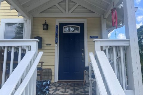 House in Saint Petersburg, Florida 3 bedrooms, 130.06 sq.m. № 2096201 - photo 11