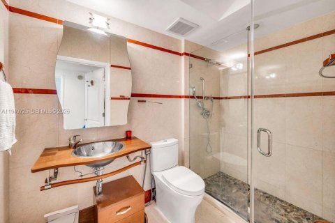Copropriété à vendre à Miami Beach, Floride: 1 chambre, 63.73 m2 № 2009032 - photo 12