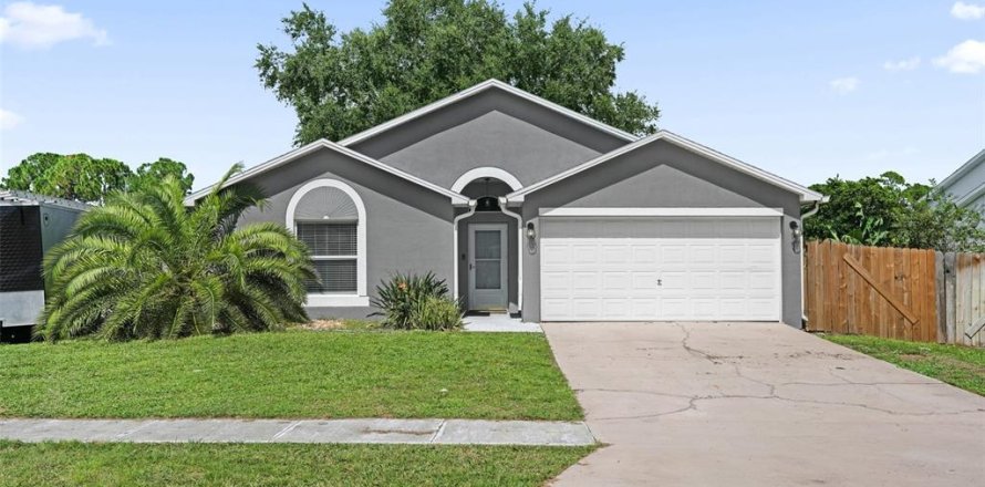 Casa en Titusville, Florida 3 dormitorios, 149.76 m2 № 2386585