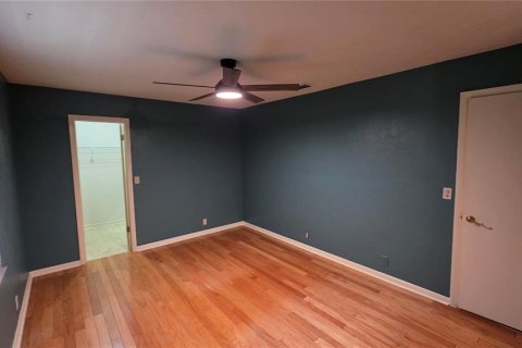 House in Gainesville, Florida 2 bedrooms, 129.32 sq.m. № 2220423 - photo 25