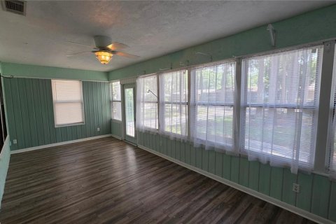 House in Gainesville, Florida 2 bedrooms, 129.32 sq.m. № 2220423 - photo 4