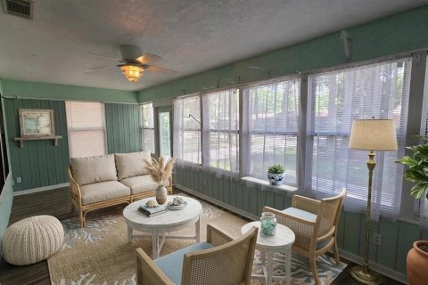 House in Gainesville, Florida 2 bedrooms, 129.32 sq.m. № 2220423 - photo 5